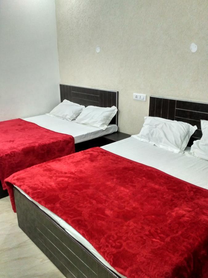 Sharma'S Bnb Amritsar Exteriör bild
