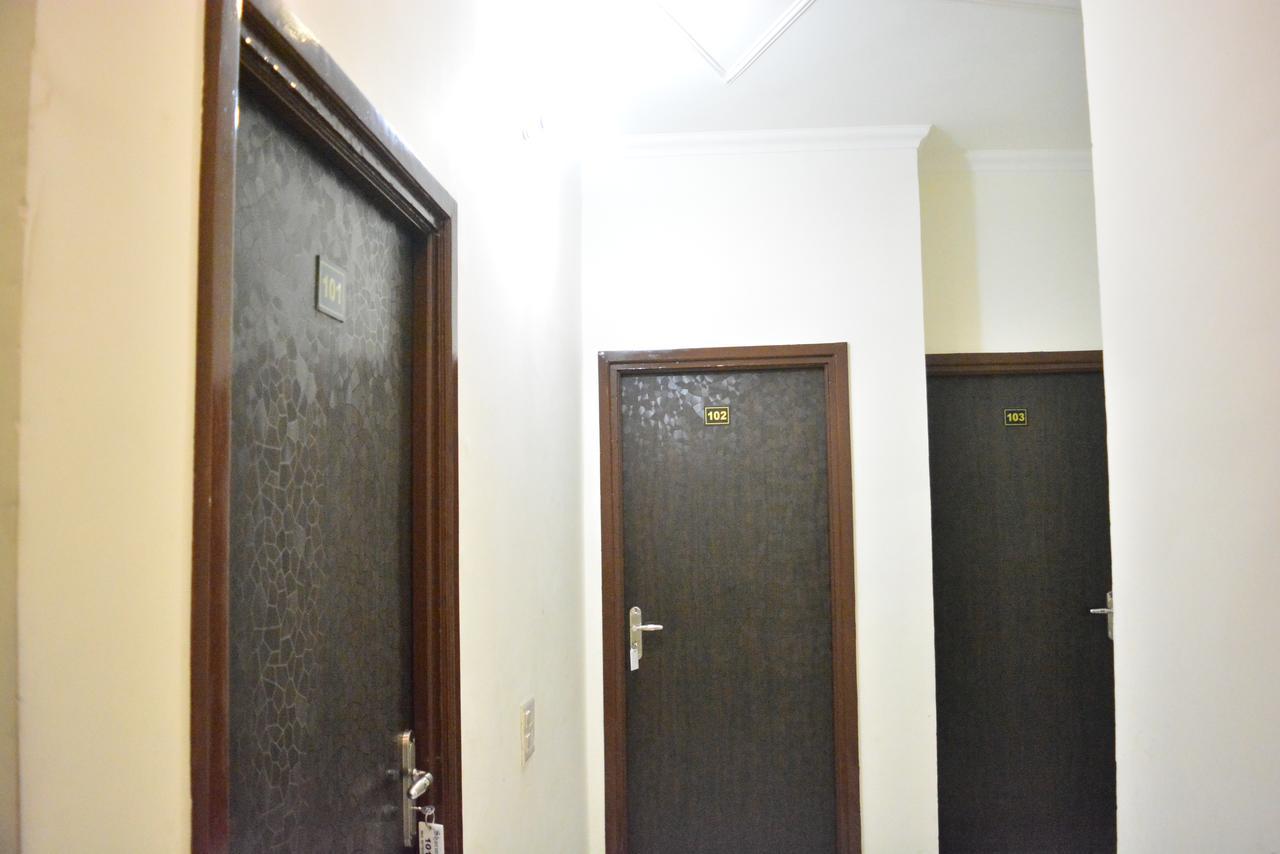 Sharma'S Bnb Amritsar Exteriör bild